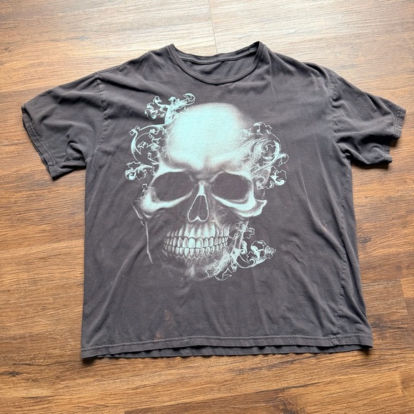Black Floral Skull Graphic T-Shirt - Picture 7 of 10